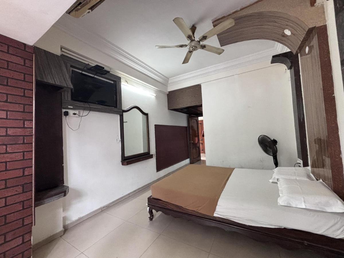 Hotel Raj Empire Mysore Exterior foto