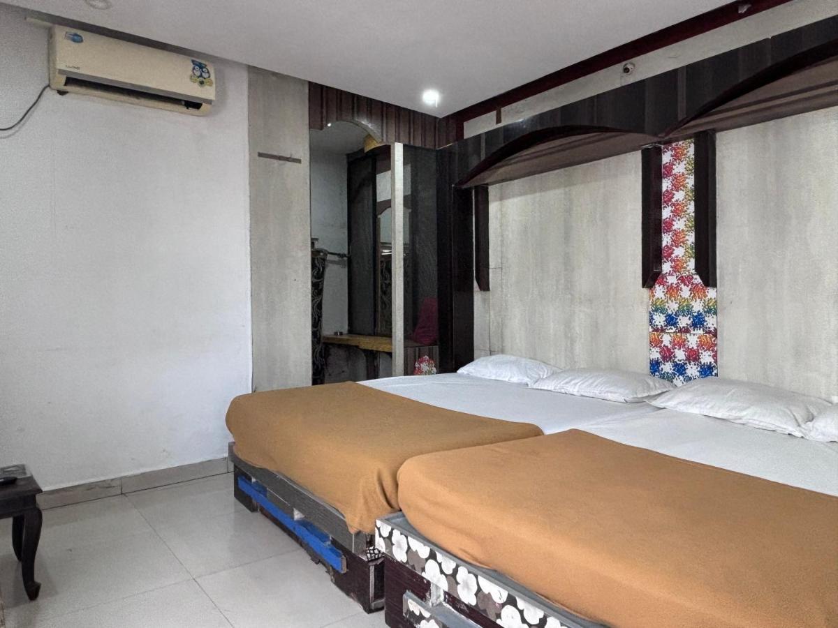 Hotel Raj Empire Mysore Exterior foto