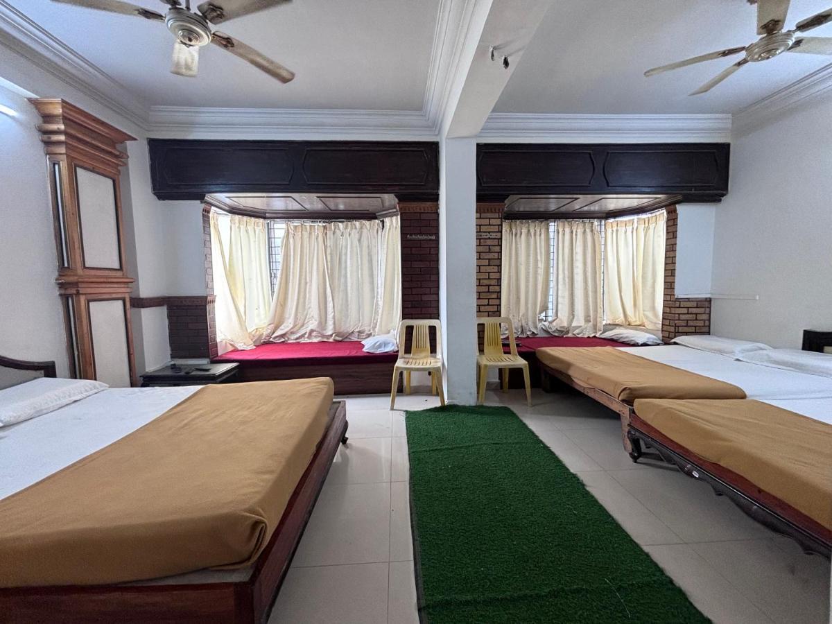 Hotel Raj Empire Mysore Exterior foto