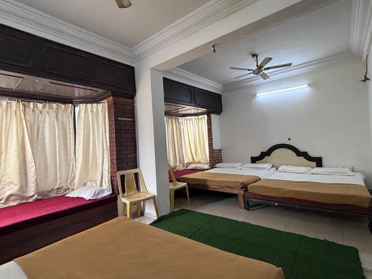 Hotel Raj Empire Mysore Exterior foto